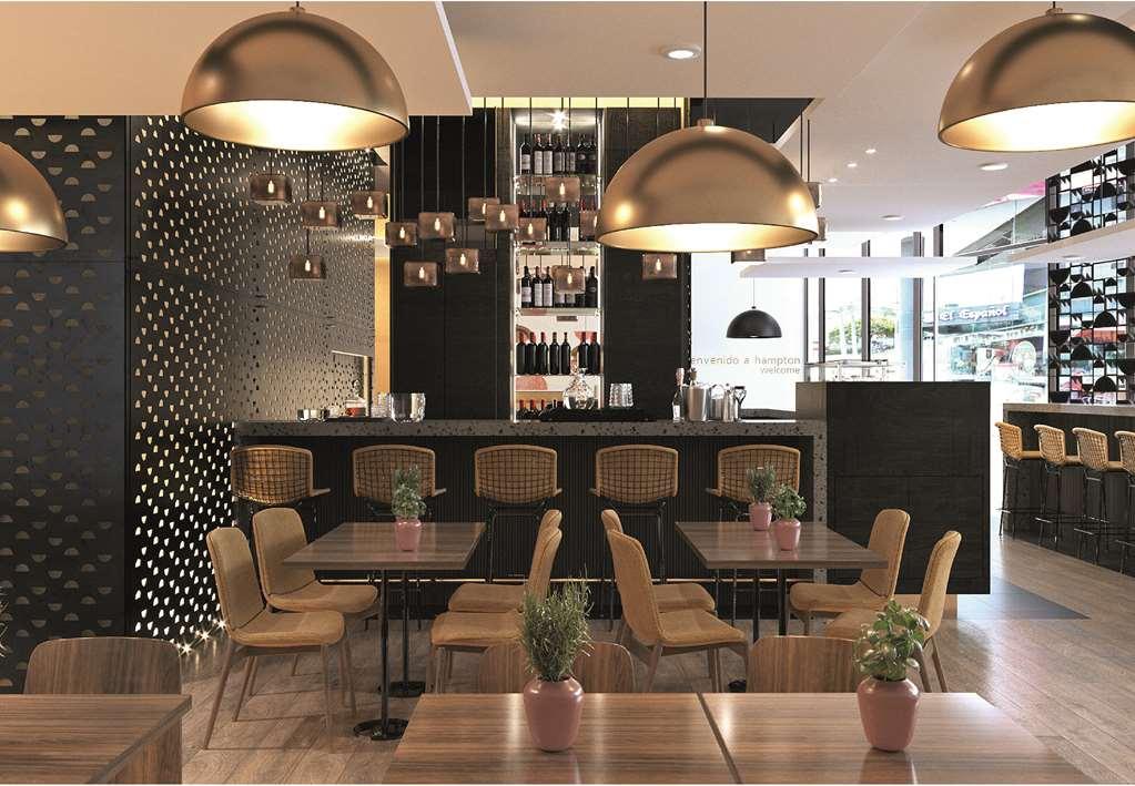 فندق Hampton By Hilton Quito La Carolina Park المطعم الصورة