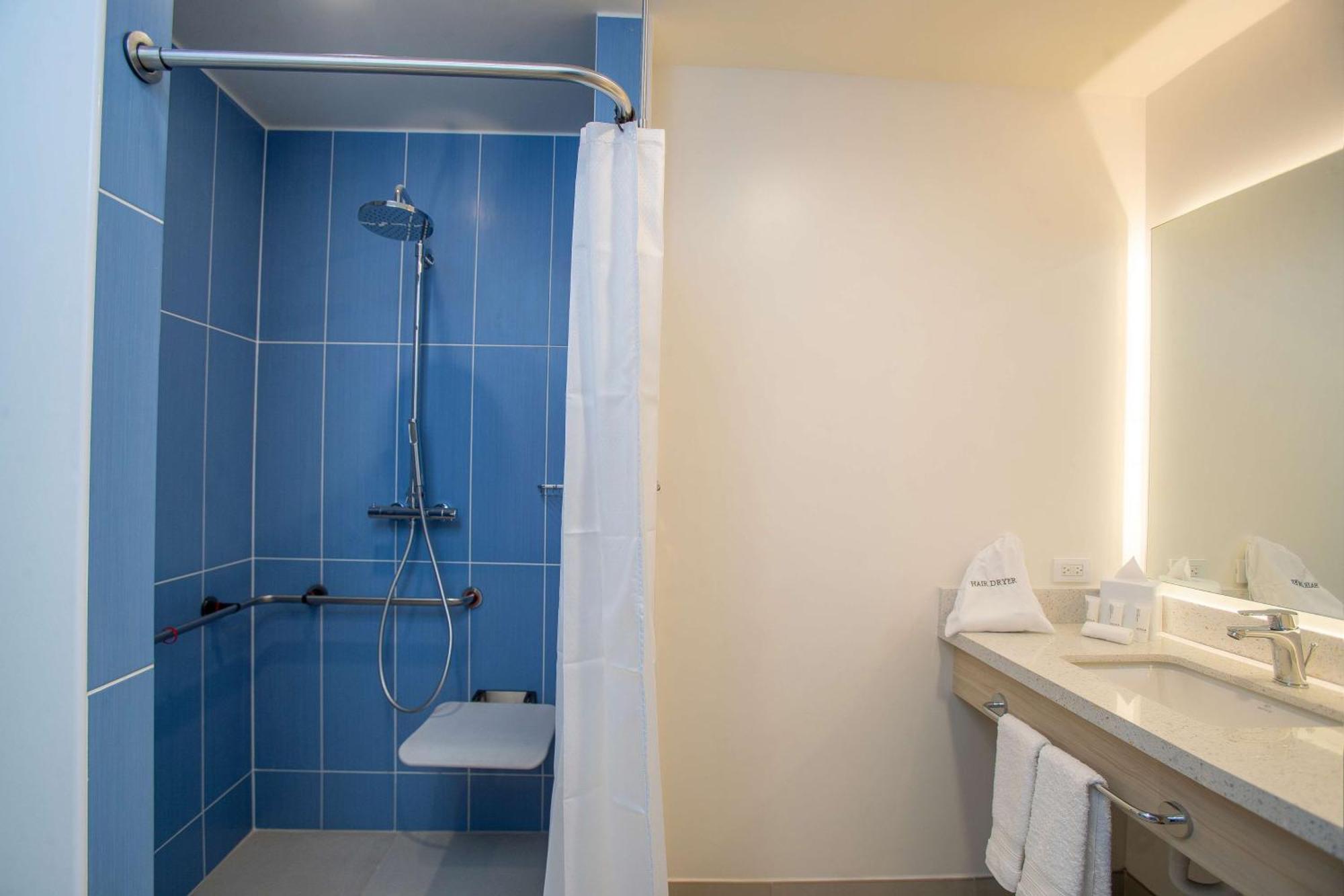 فندق Hampton By Hilton Quito La Carolina Park المظهر الخارجي الصورة