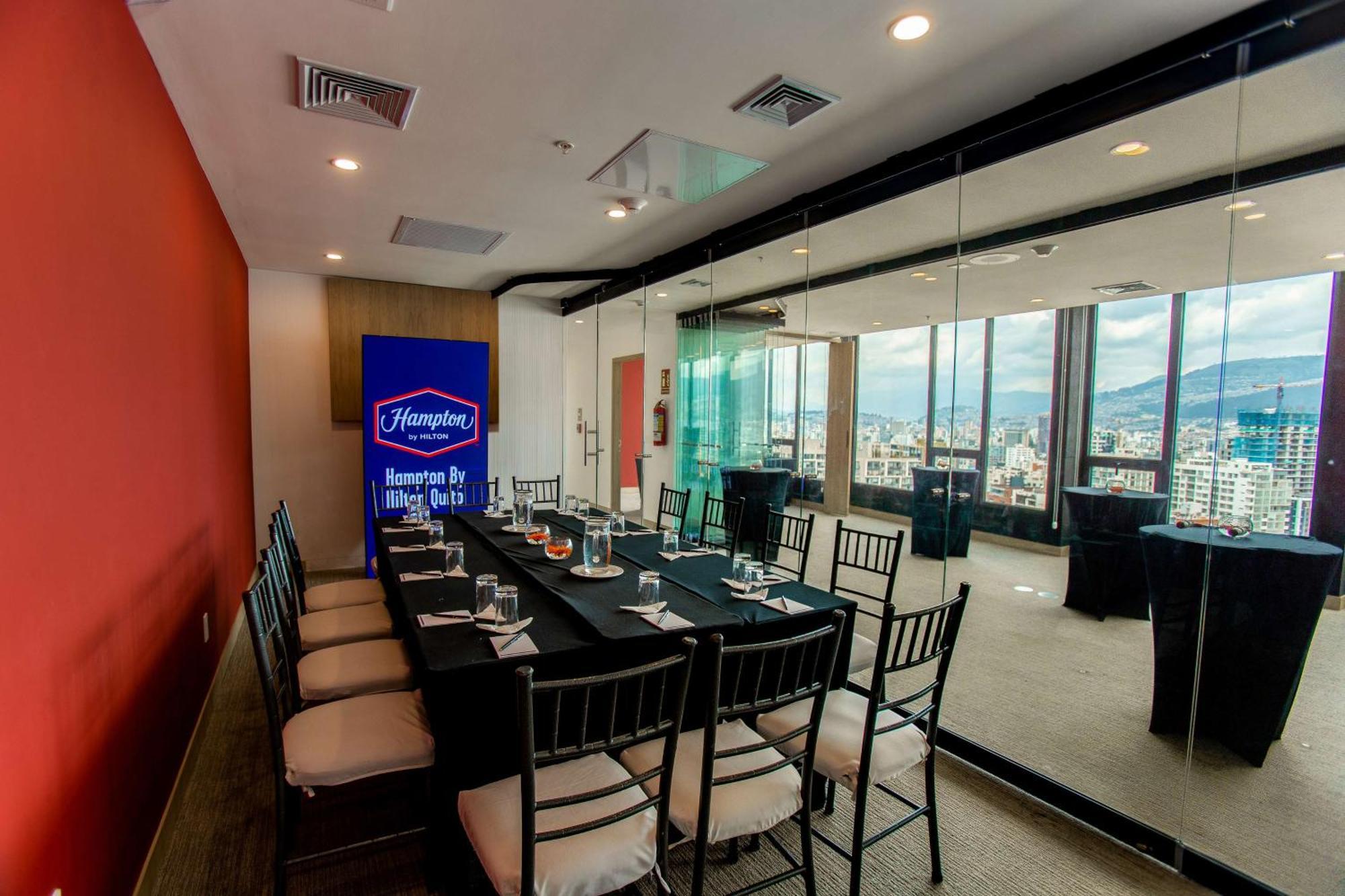فندق Hampton By Hilton Quito La Carolina Park المظهر الخارجي الصورة