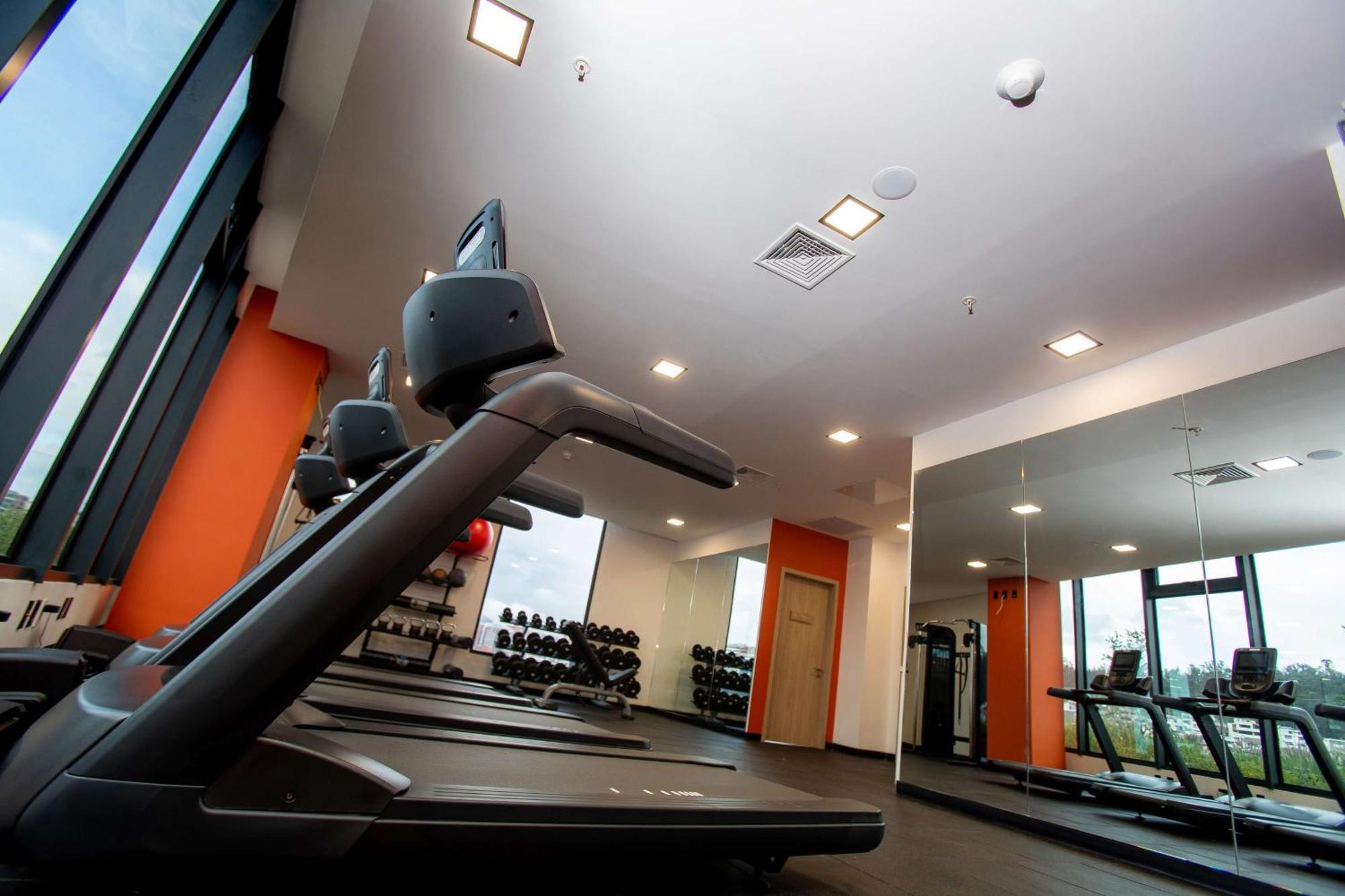 فندق Hampton By Hilton Quito La Carolina Park المظهر الخارجي الصورة