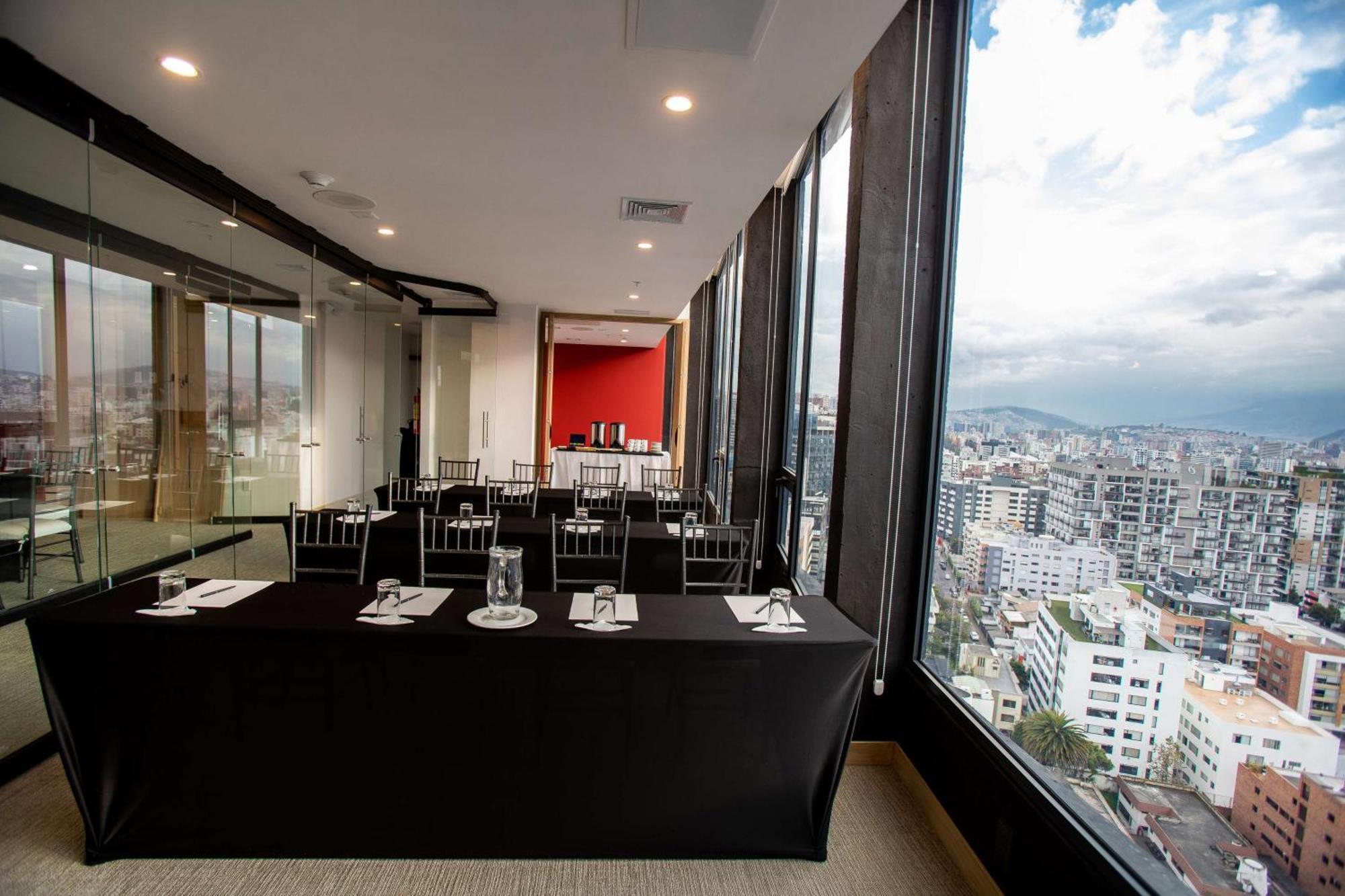 فندق Hampton By Hilton Quito La Carolina Park المظهر الخارجي الصورة